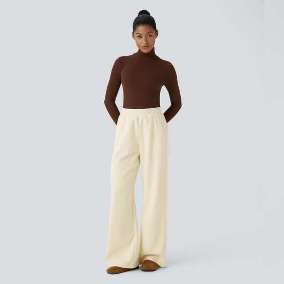 Halara Cream High Waisted Side Pocket Straight Leg Mop Corduroy Casual Pants NEW - Picture 6 of 8